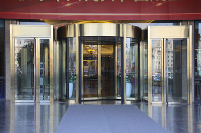 豪华商场大门 现代商业美学的入口艺术