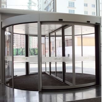 多玛 KTC-2 豪华两翼旋转门 融合美学与功能的现代建筑入口解决方案