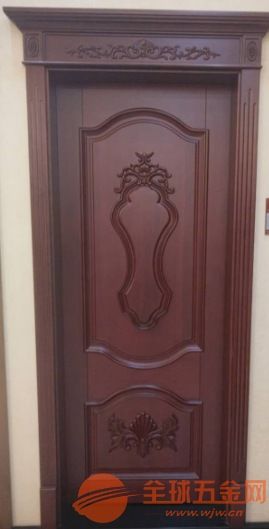 红海豚原木门 豪华大气的原木大门与旋转门的匠心之作